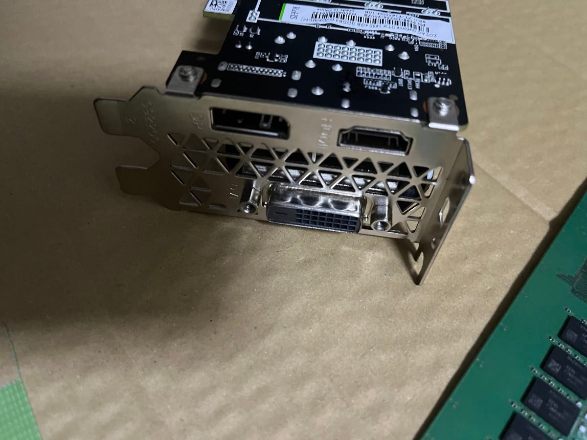 Z390-S01 DDR4 2666 8GB GTX1650 LP マザーボード グラボメモリ Z390-S01 DDR4 2666 8GB GTX1650 LP マザーボード グラボメモリ