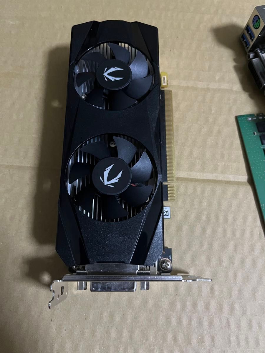 Z390-S01 DDR4 2666 8GB GTX1650 LP マザーボード グラボメモリ Z390-S01 DDR4 2666 8GB GTX1650 LP マザーボード グラボメモリ