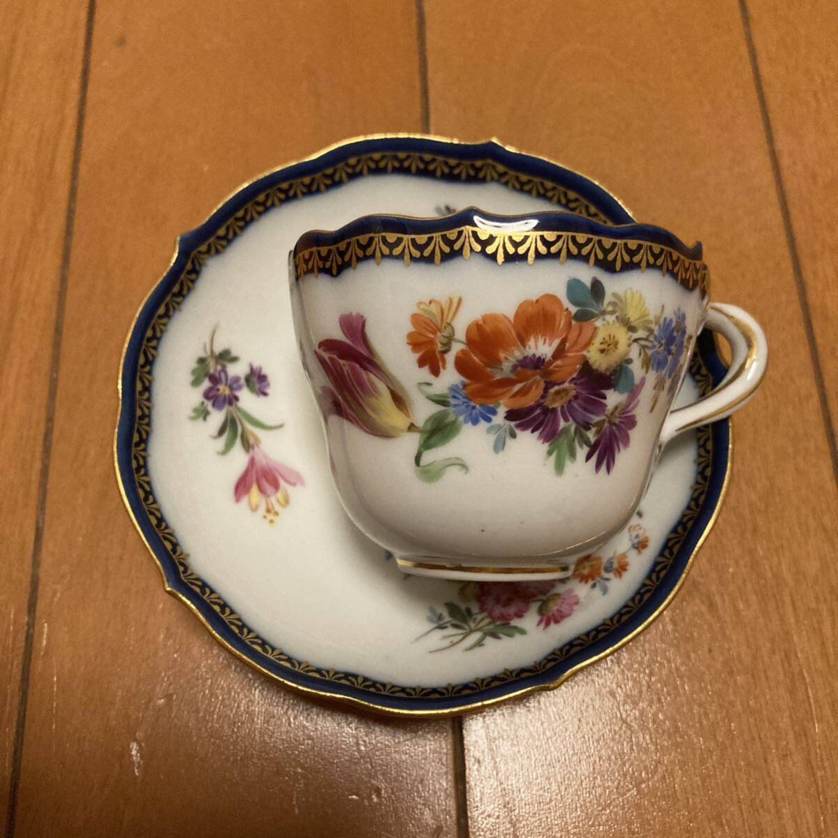 マイセン デミタスカップ ソーサー Aカンテ5つ花 金彩 MEISSEN マイセン デミタスカップ ソーサー Aカンテ5つ花 金彩 MEISSEN