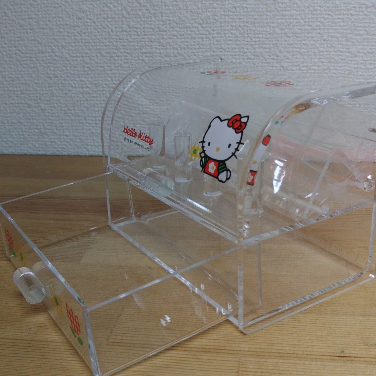 サンリオ ハローキティ コスメケース キティ 収納 絶盤 レア サンリオ ハローキティ コスメケース キティ 収納 絶盤 レア