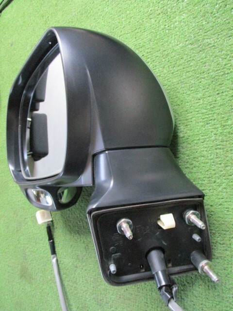  Noah ZRR70 winker door mirror left 7 pin 1F7 silver M under mirror attaching H22 year Toyota 