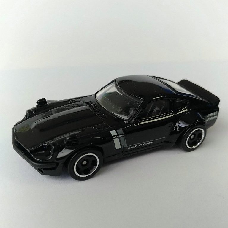 ホットウィール ニッサン HS30 フェアレディZ CUSTOM DATSUN ホットウィール ニッサン HS30 フェアレディZ CUSTOM DATSUN