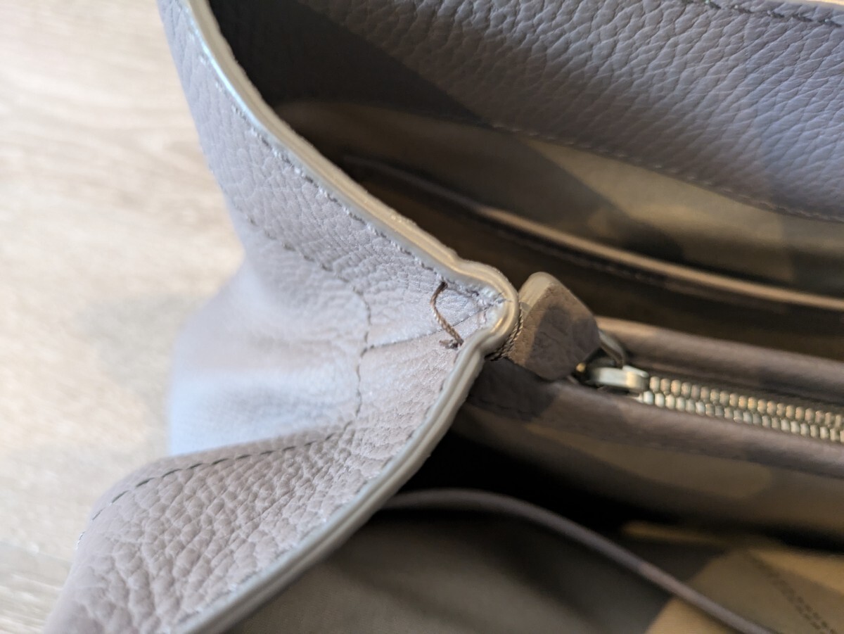 激安【美品 正規品】TOD'S トッズ MOCASSINO BAG レザーバッグ 激安【美品 正規品】TOD'S トッズ MOCASSINO BAG レザーバッグ