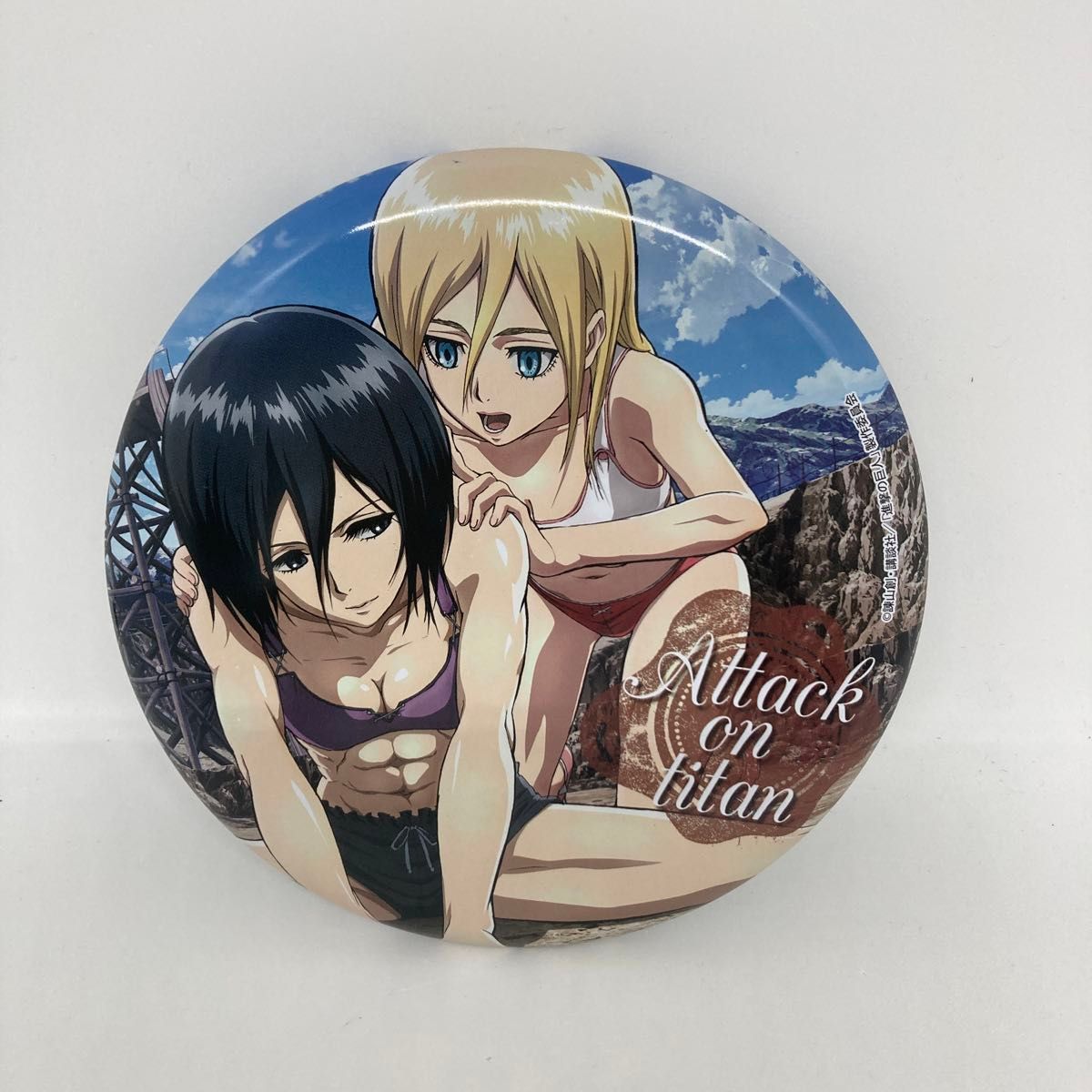 進撃の巨人 ミカサ クリスタ(ヒストリア) BIG缶バッジ 新品未 進撃の巨人 ミカサ クリスタ(ヒストリア) BIG缶バッジ 新品未