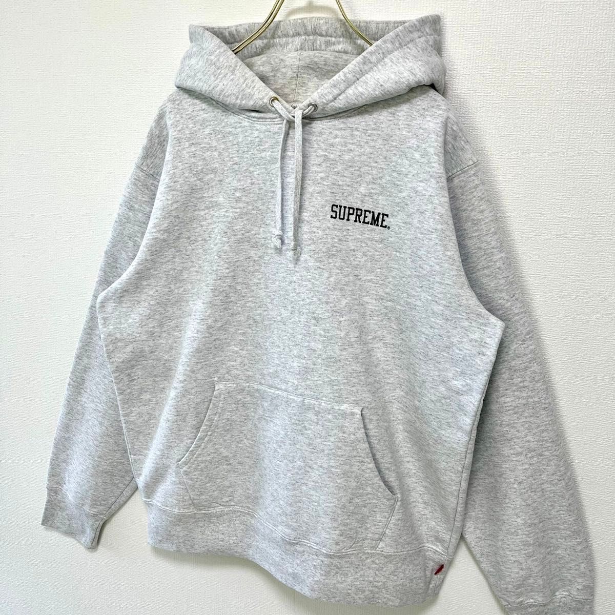 美品 supreme 20AW バックプリントパーカー グレー Mサイズ 美品 supreme 20AW バックプリントパーカー グレー Mサイズ