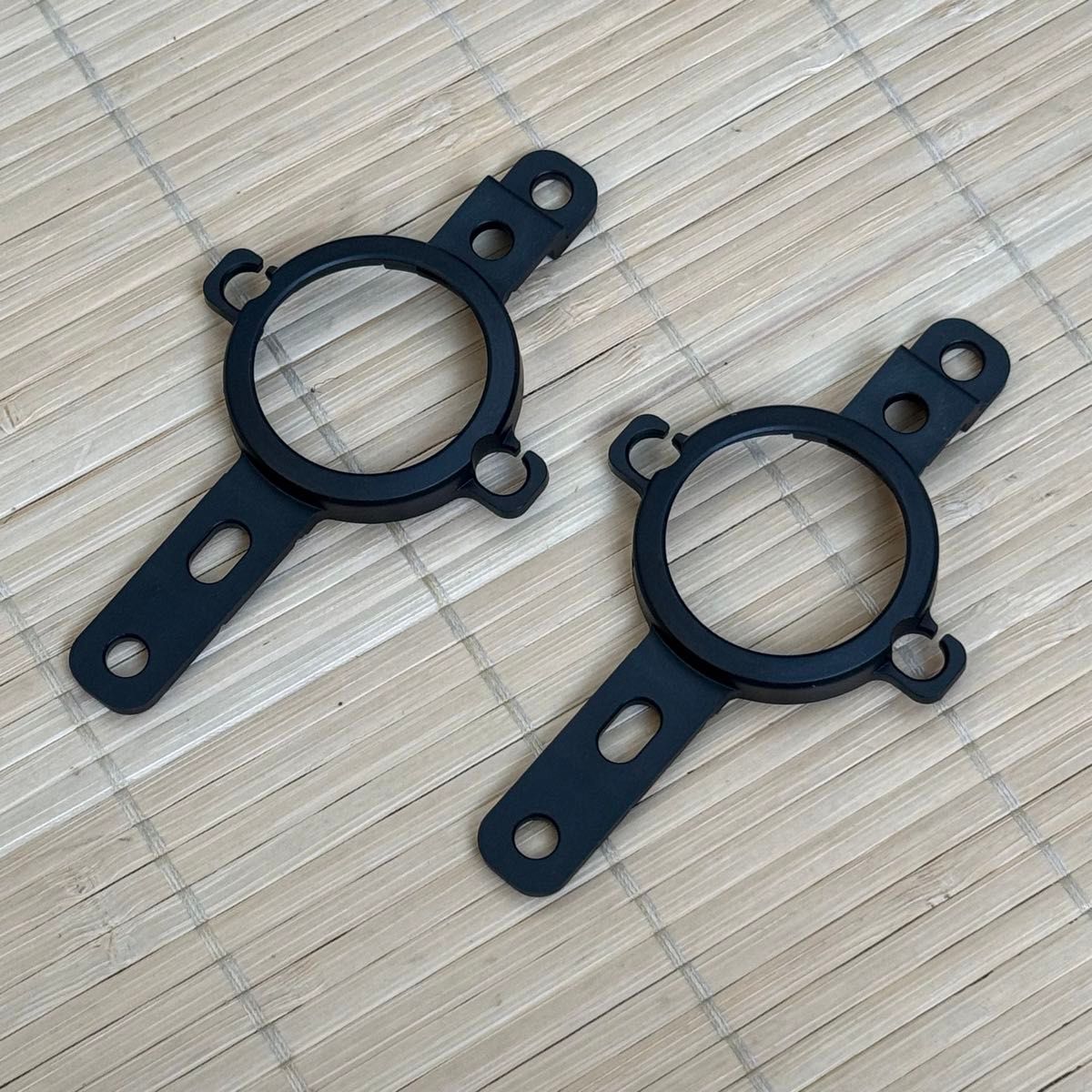 カロッツェリア TS-F1740S TS-C1730S付属ツイーター用ブラケット カロッツェリア TS-F1740S TS-C1730S付属ツイーター用ブラケット
