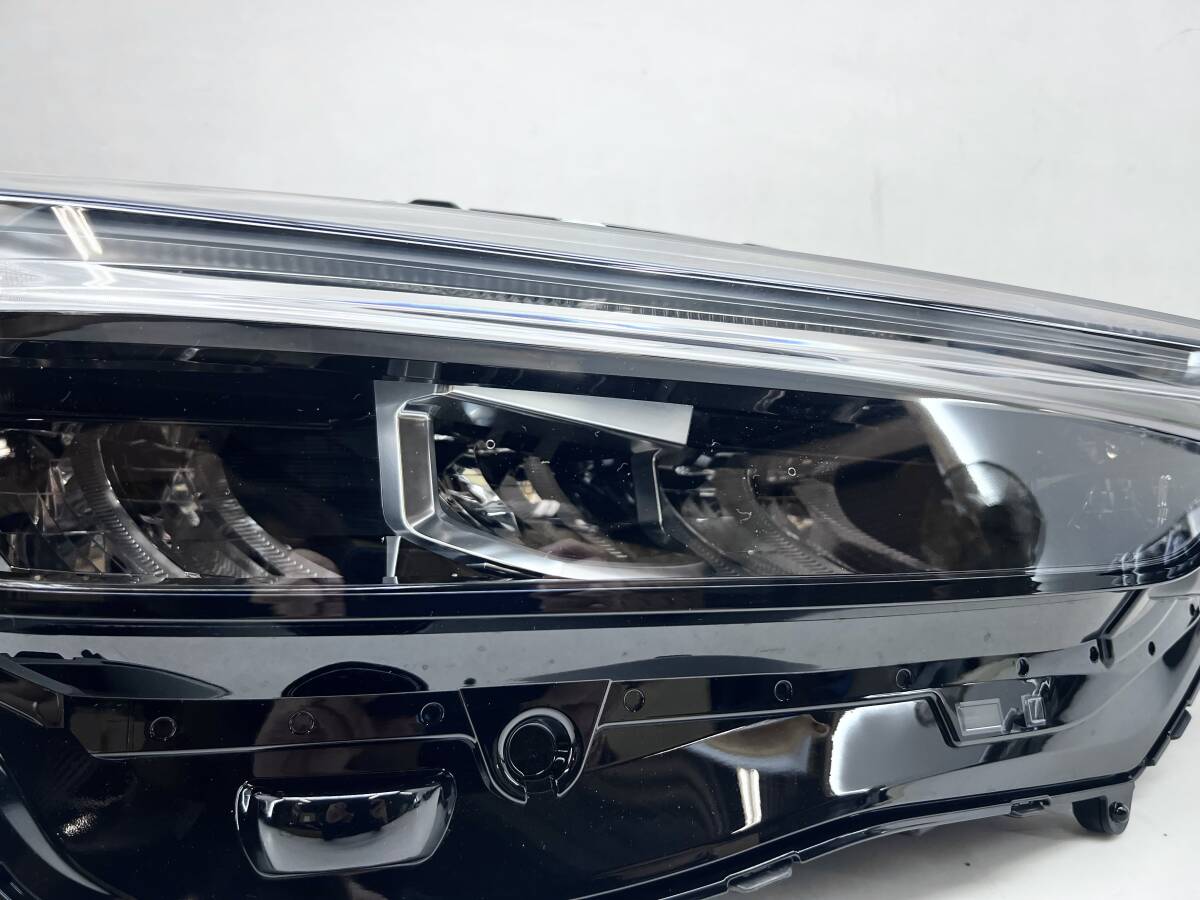 ホンダ新型ヴェゼルヘッドライト右 ホンダ新型ヴェゼルヘッドライト右
