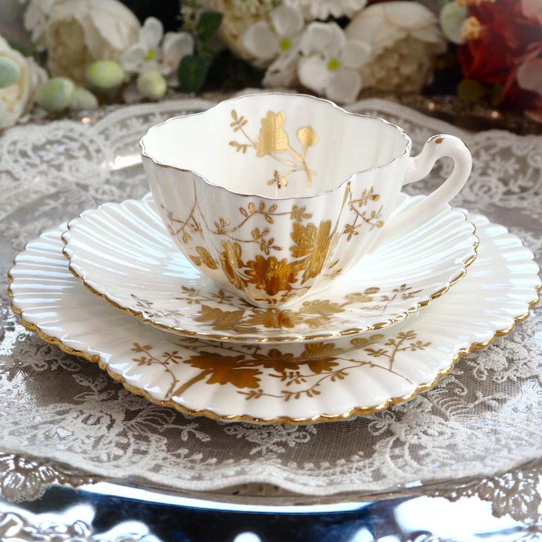 素?cái)场ˉ铳ぅ毳蕙蟆ˉ伐Д戛`　ゴールドアスター　トリオ　カップ＆ソーサー　英國　F4