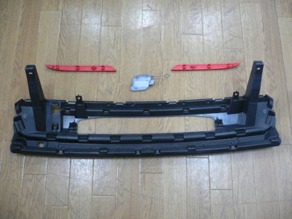 ★★ ＡＭＧ 純正品 Ｗ２２２ リアリフレクター×２+フックカバー+ブラケット（４點）ベンツ用 ? ★