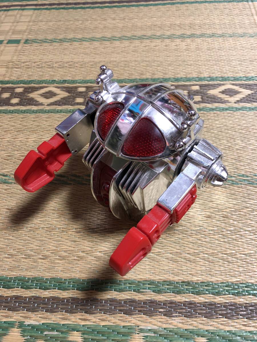 メーカー不明 レトロ おもちゃ メッキ 赤 ロボット MADE IN JAPAN 希少 レア 廃盤 人気 マニア コレクター 珍品_画像1