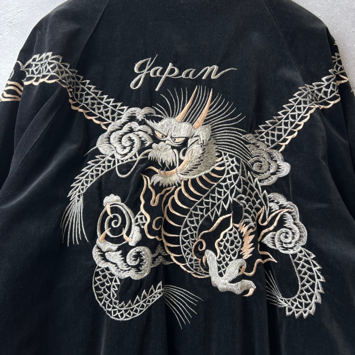 しゃろ』 ヤマコ スカジャン ベロア 龍 入手困難 ブラック 5L しゃろ』 ヤマコ スカジャン ベロア 龍 入手困難 ブラック 5L