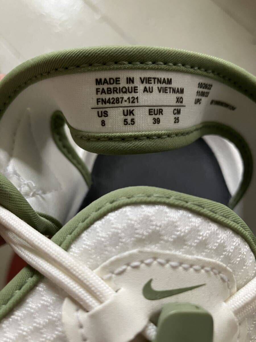 NIKE エアマックスココ サンダルTRK3 SUMMIT WHITE/OIL GREEN NIKE エアマックスココ サンダルTRK3 SUMMIT WHITE/OIL GREEN