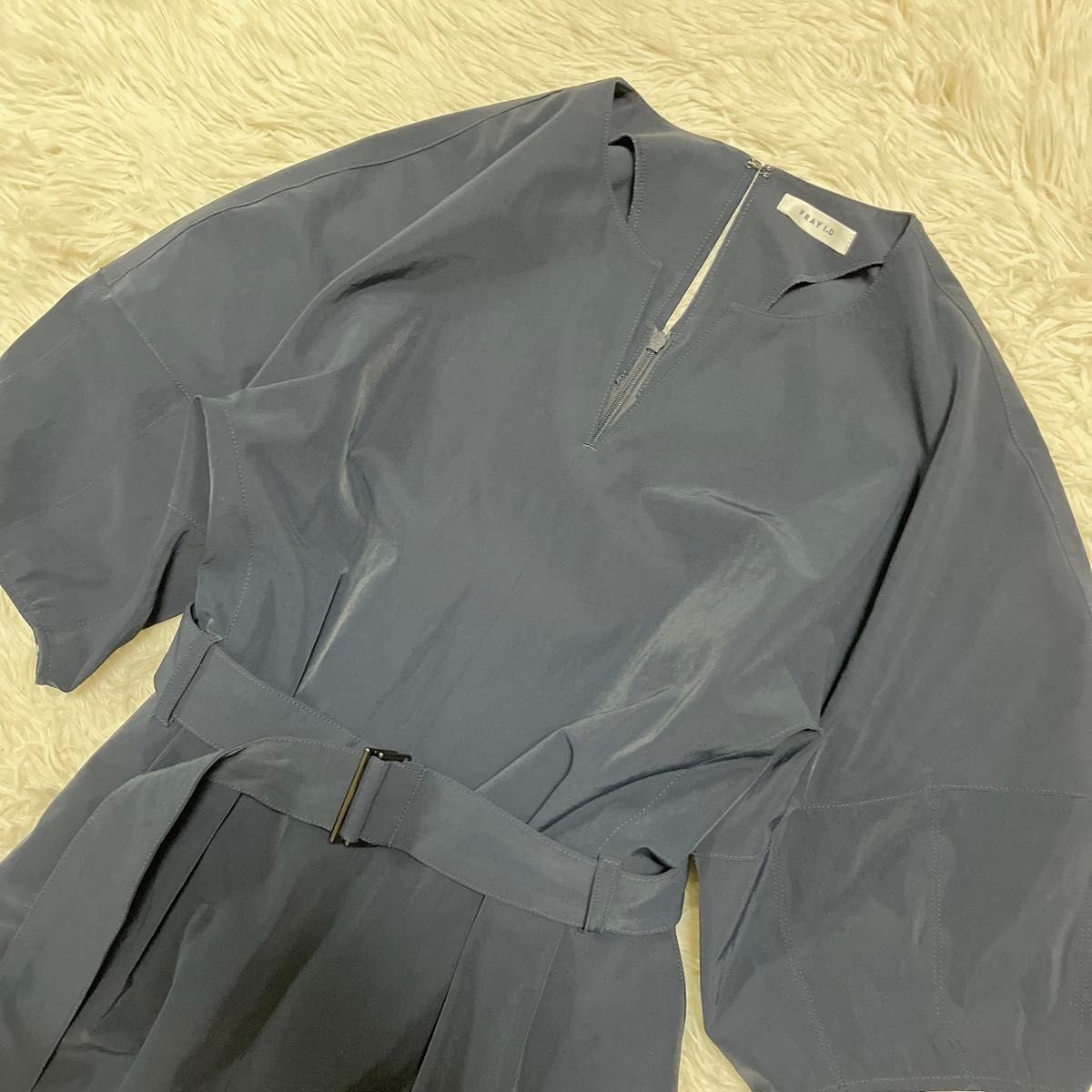 FRAY I D パフスリーブ オールインワン ネイビー 田中みな実 FRAY I D パフスリーブ オールインワン ネイビー 田中みな実