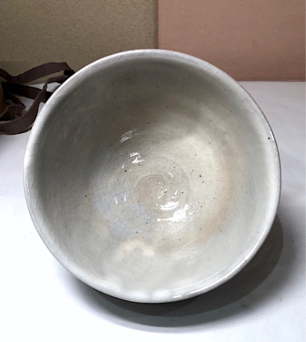 唐津焼 井上東也作 窯印 茶碗 共箱 蓋合わせ サイズ約高さ7 6横 唐津焼 井上東也作 窯印 茶碗 共箱 蓋合わせ サイズ約高さ7 6横