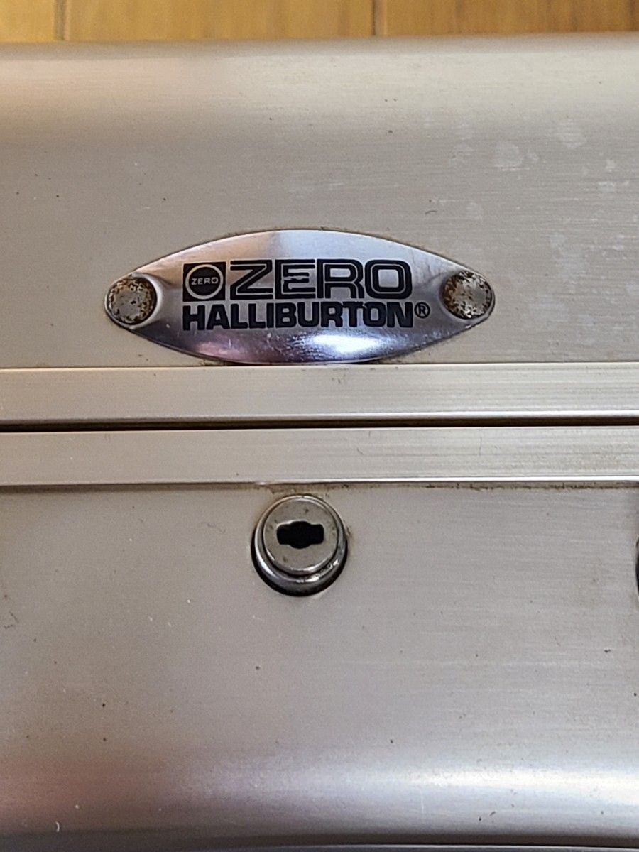 旧ロゴ】【激レア】 ゼロハリバートン ZERO HALLIBURTON ミニ 旧ロゴ】【激レア】 ゼロハリバートン ZERO HALLIBURTON ミニ