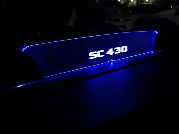 valkyrie style レクサス SC430 / 40ソアラ / UZZ40 専用 LED ウィンドディフレクター SC430 文字 .LEDブルー。リモコン付き_画像2