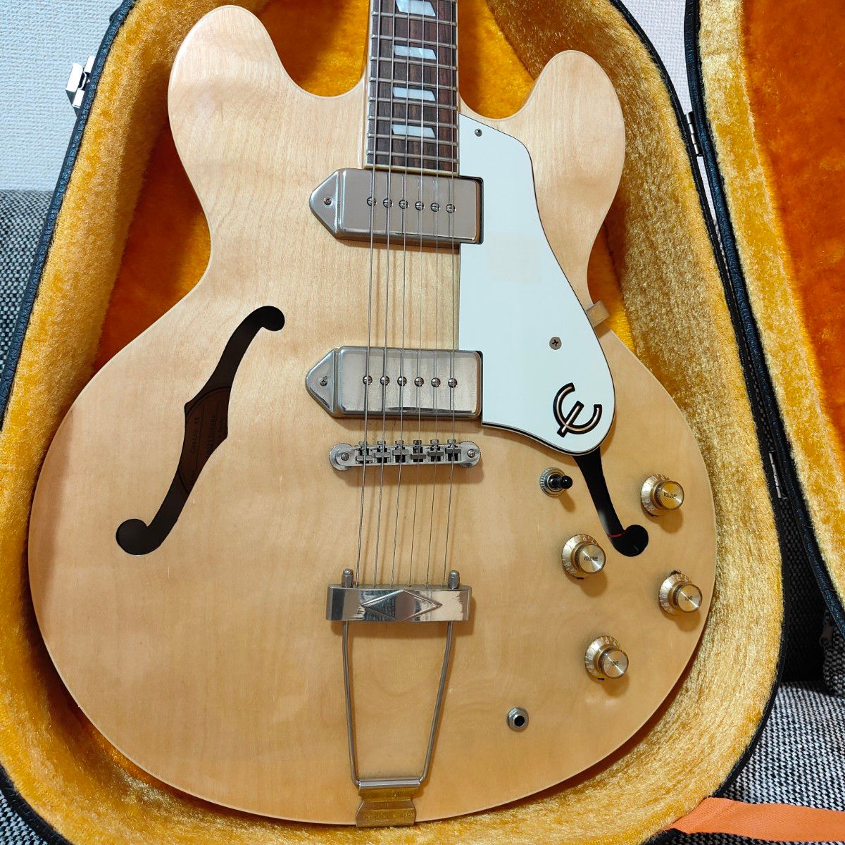 一時値下げ中 epiphone Casino エピフォン カジノ ハードケース 一時値下げ中 epiphone Casino エピフォン カジノ ハードケース