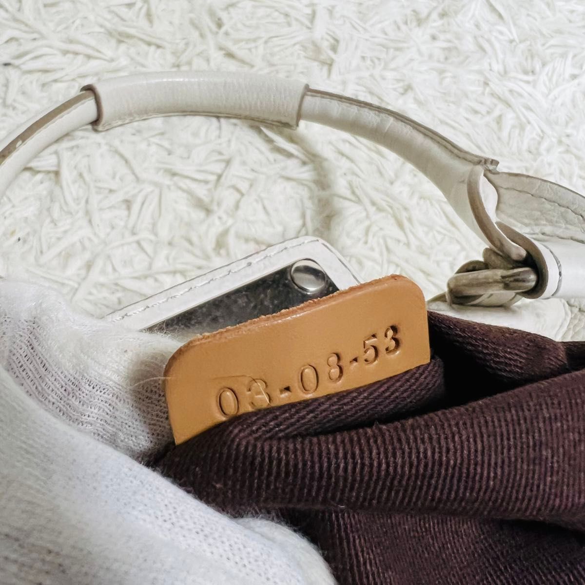 良品】Chloe クロエ パディントン ハンドバッグ 白 南京錠 良品】Chloe クロエ パディントン ハンドバッグ 白 南京錠