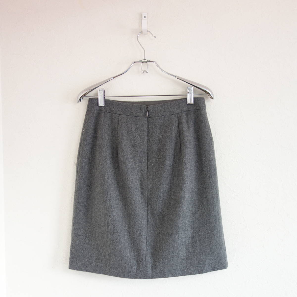 *NATURAL BEAUTY BASIC( Natural Beauty Basic ) wool tuck skirt *