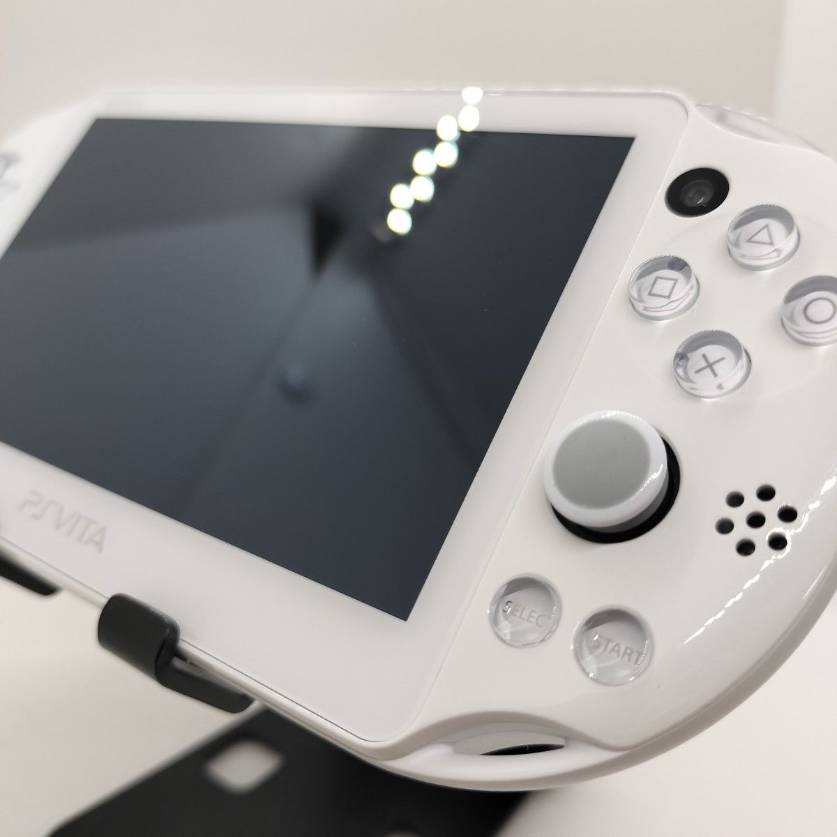 ②PlayStation Vita ホワイト pch-2000 箱説明書あり美品|Yahoo ②PlayStation Vita ホワイト pch-2000 箱説明書あり美品|Yahoo