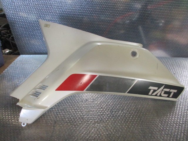 A6AI05 スーパータクト シートカウル左 AF09 Y スパタク クレタク