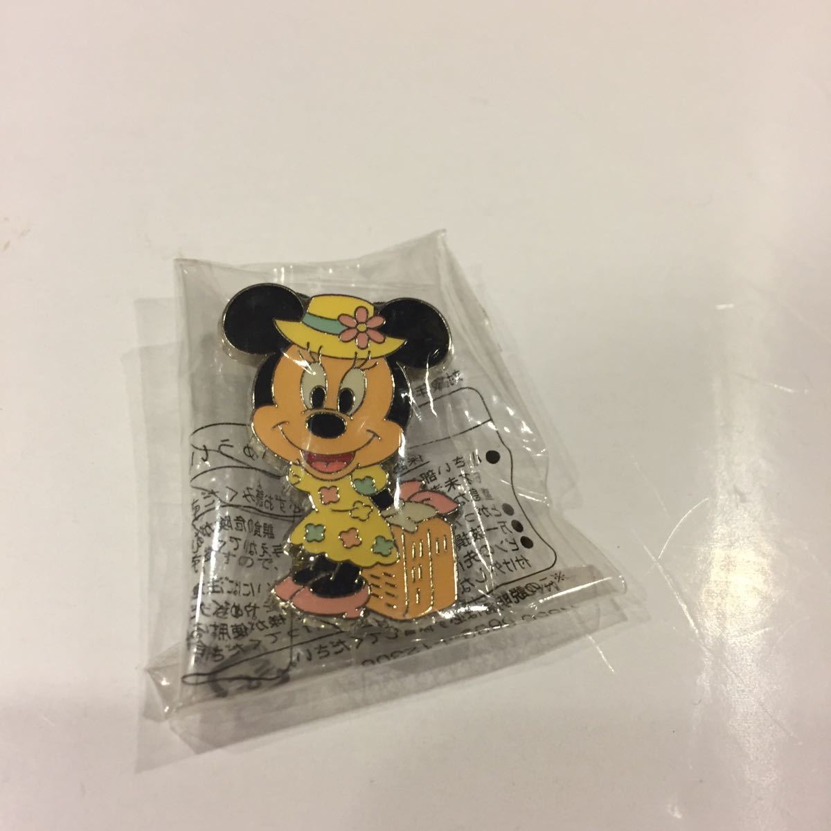 ミニーちゃん Minnie Mouse 東京ディズニーシー ワゴンゲーム アラビアンコースト ピンバッジ バッチ 景品 ピンズ 新品