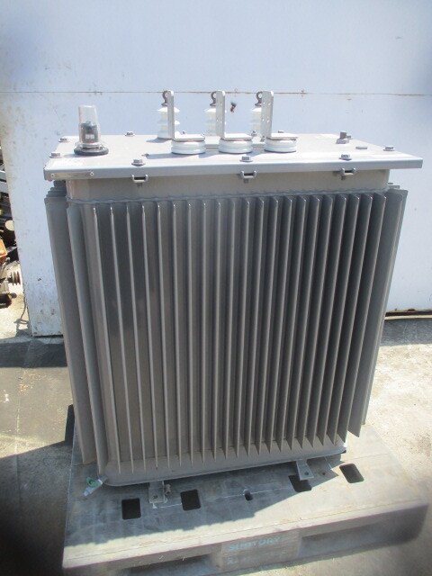 Yahoo!オークション - 美品 東芝 変圧器 300KVA トランス 6600V Yahoo!オークション - 美品 東芝 変圧器 300KVA トランス 6600V