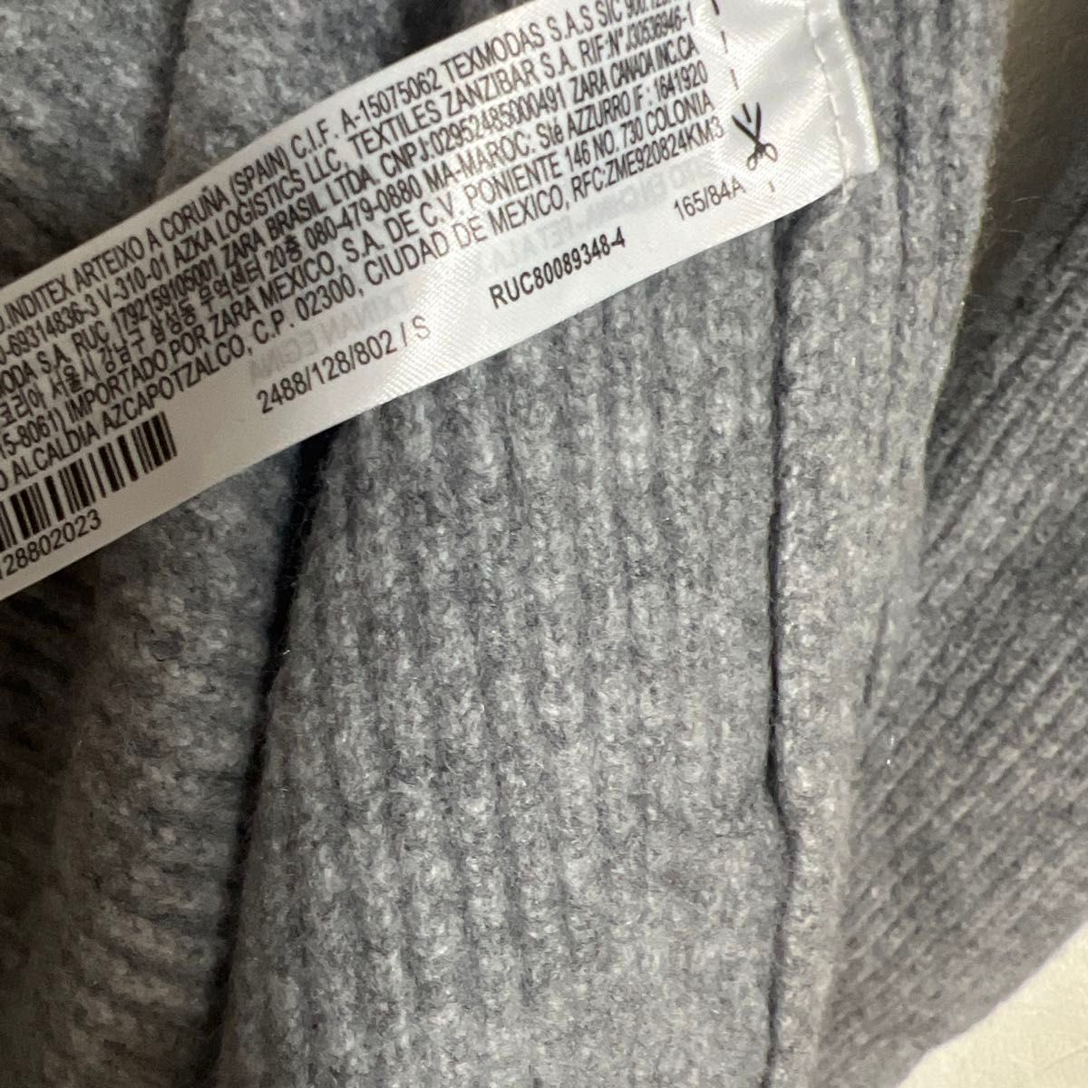 美品 ZARA ザラ ロングニットカーディガン グレー Sサイズ 美品 ZARA ザラ ロングニットカーディガン グレー Sサイズ
