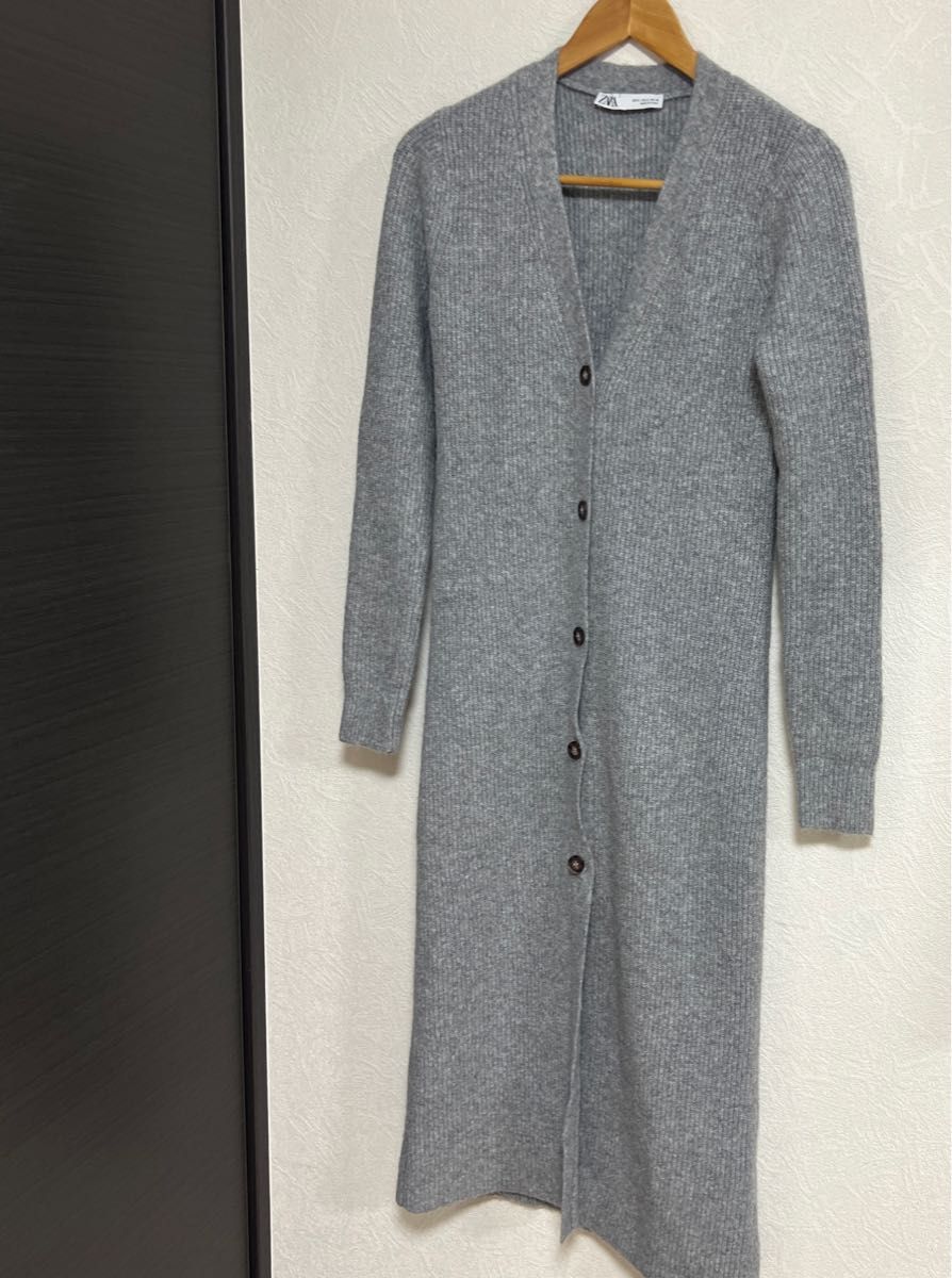 美品 ZARA ザラ ロングニットカーディガン グレー Sサイズ 美品 ZARA ザラ ロングニットカーディガン グレー Sサイズ