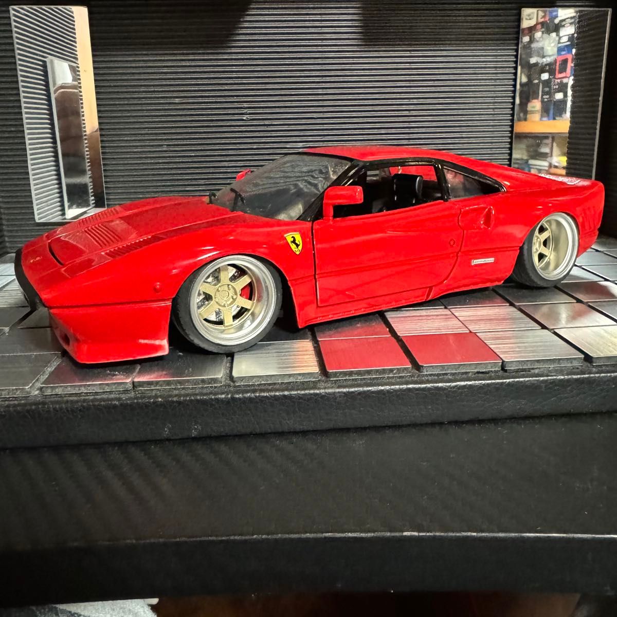 ホットウィール 1/18 フェラーリ 288GTO (カスタム仕様)|Yahoo ホットウィール 1/18 フェラーリ 288GTO (カスタム仕様)|Yahoo