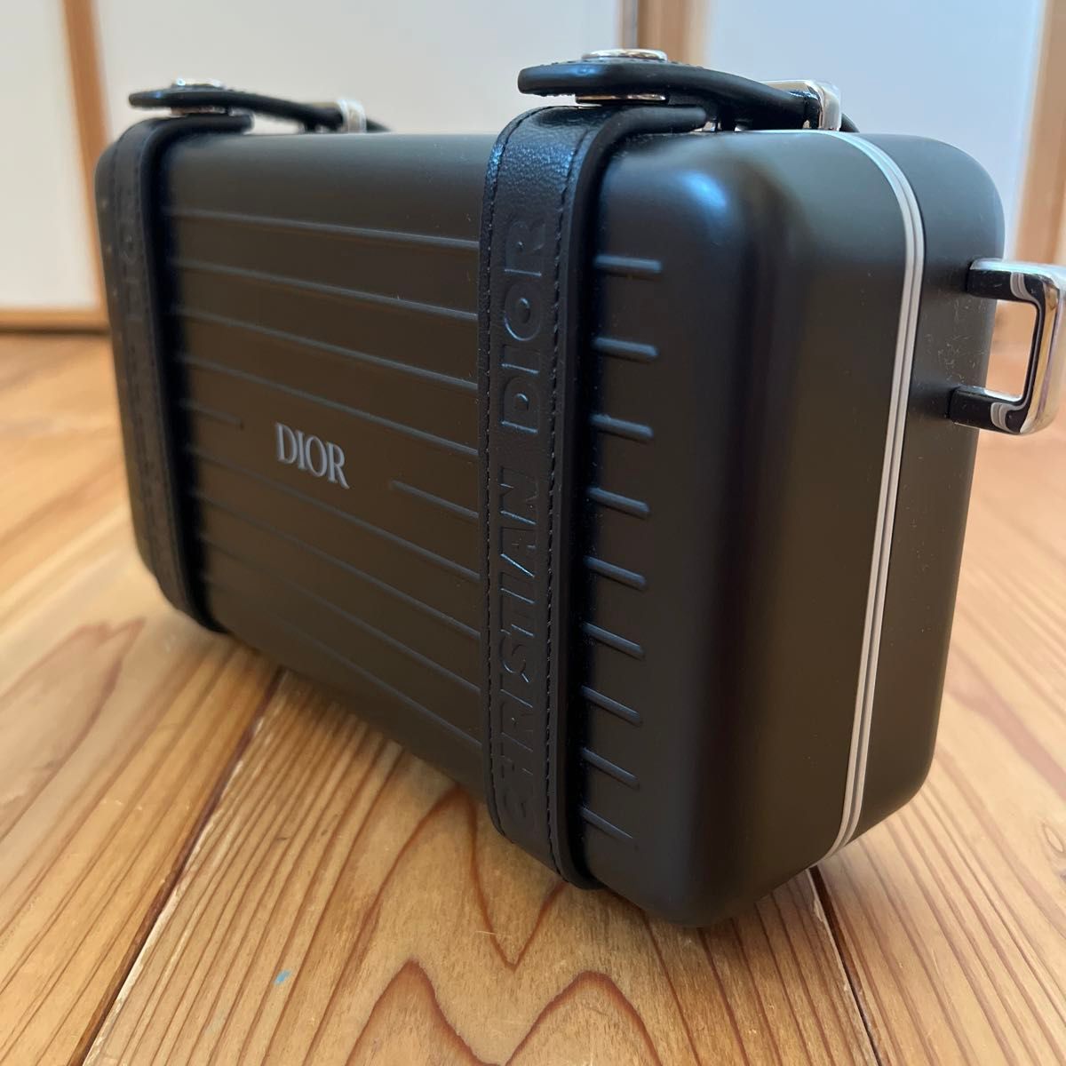 Dior Rimowa アルミニウム クロスボディバッグ ディオール Dior Rimowa アルミニウム クロスボディバッグ ディオール