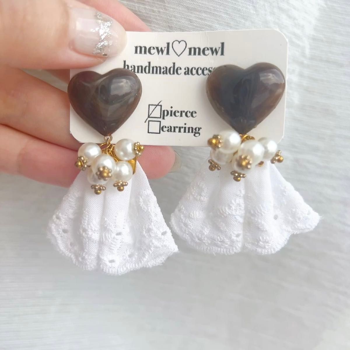 【1379】 ハンドメイド ピアス アクセサリー ゴールド コットンレース ハート
