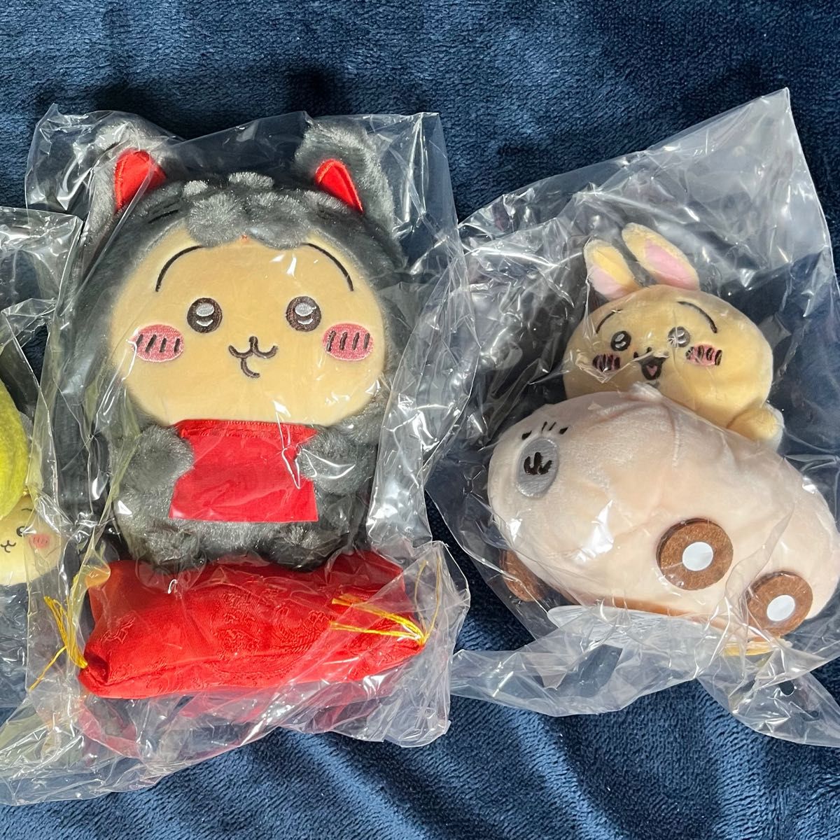 ちいかわ ハチワレ うさぎ モモンガ 垂れ耳 おくるみ 寄生 ちいかわ ハチワレ うさぎ モモンガ 垂れ耳 おくるみ 寄生