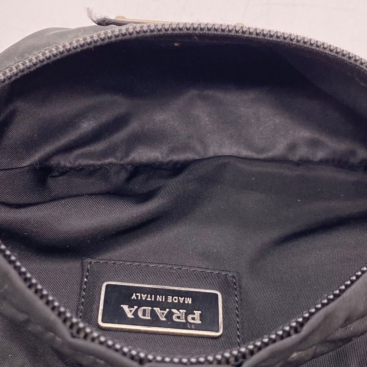 プラダ PRADA ボディーバッグ ウエストバッグ クロスボディー プラダ PRADA ボディーバッグ ウエストバッグ クロスボディー