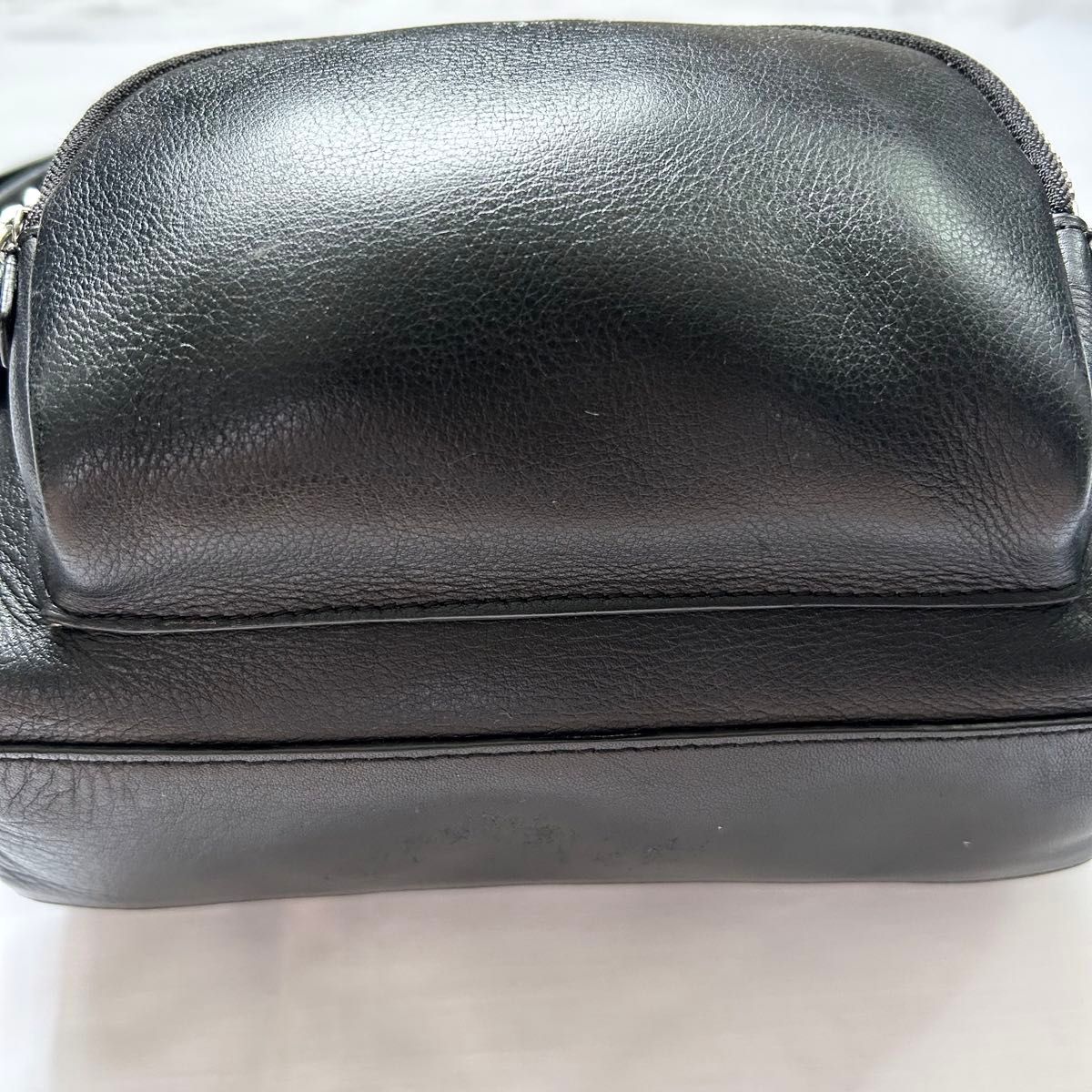 美品 アニエスベー ショルダーバッグ アンジェル レザー 黒 美品 アニエスベー ショルダーバッグ アンジェル レザー 黒