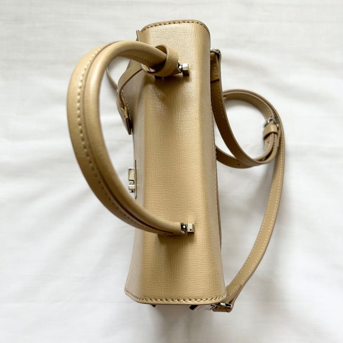 極美品 2way アニエスベー ショルダーバッグ ベージュ 極美品 2way アニエスベー ショルダーバッグ ベージュ