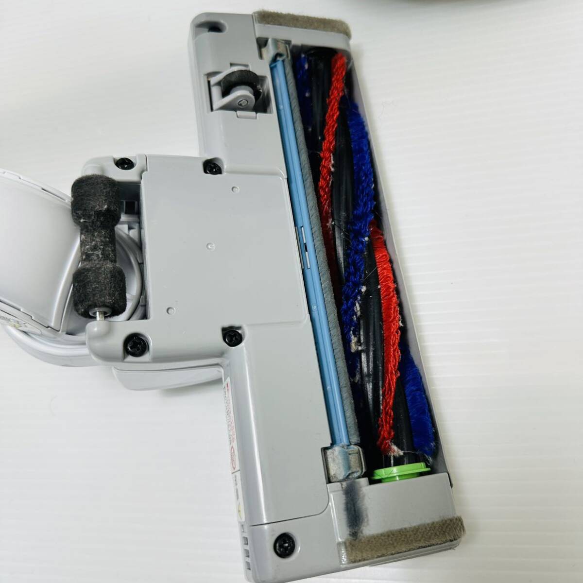 美品】 HITACHI 日立 軽量 掃除機 紙パック式 CV-KP300J N 美品】 HITACHI 日立 軽量 掃除機 紙パック式 CV-KP300J N