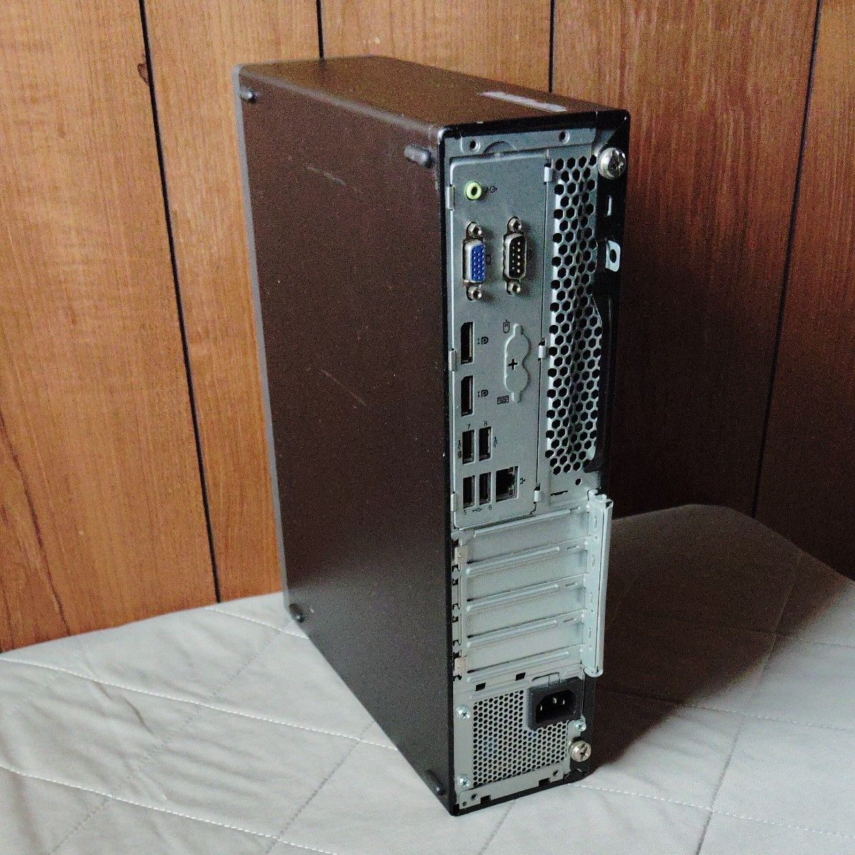 Lenovo ThinkCentre M720s Small Core i5 8400 16GB SSD500GB Lenovo ThinkCentre M720s Small Core i5 8400 16GB SSD500GB