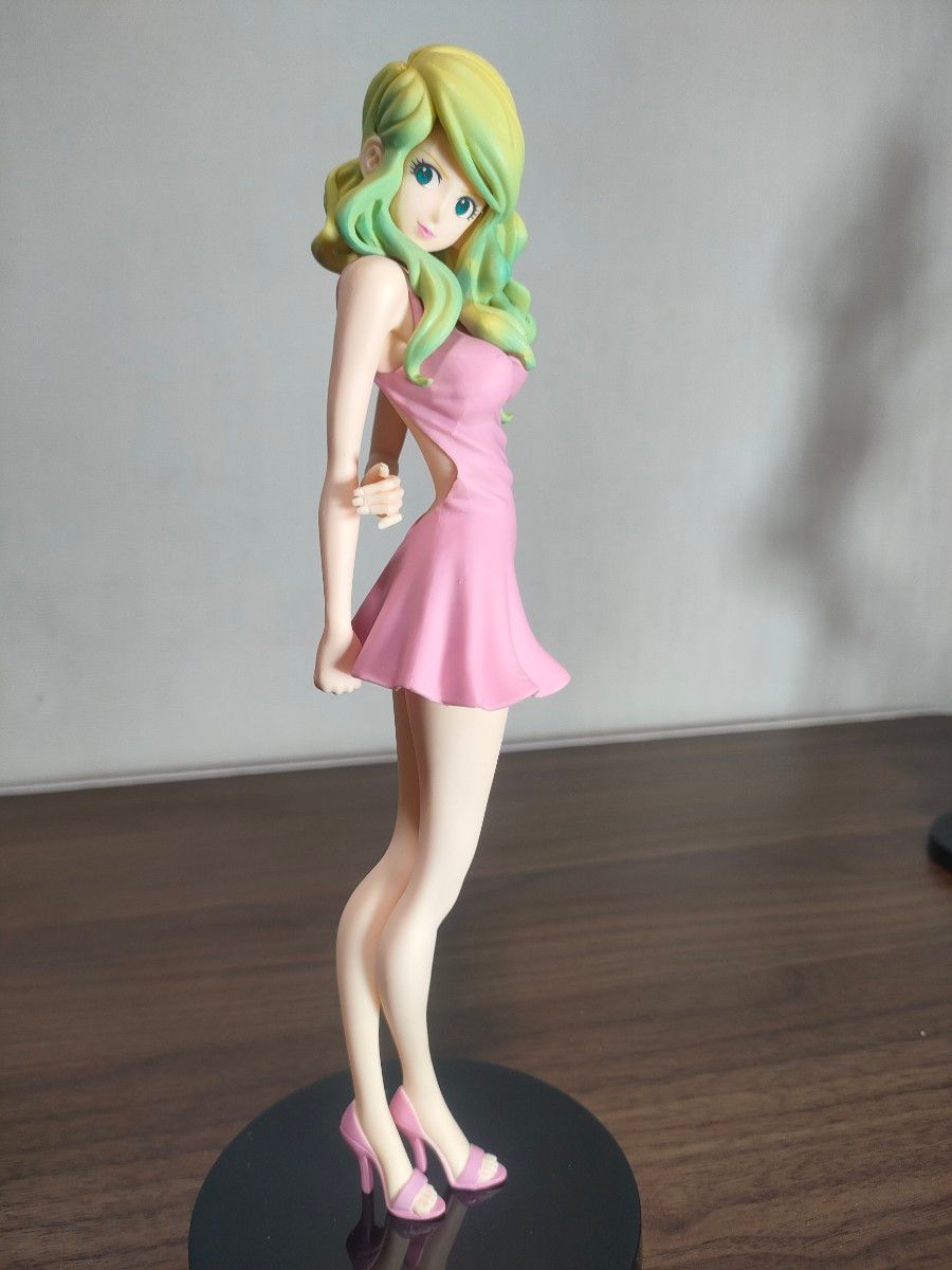ルパン三世 GROOVY BABY SHOT III レベッカ・ロッセリーニ フィギュア pinkピンク ルパン三世 GROOVY BABY SHOT III レベッカ・ロッセリーニ フィギュア pinkピンク