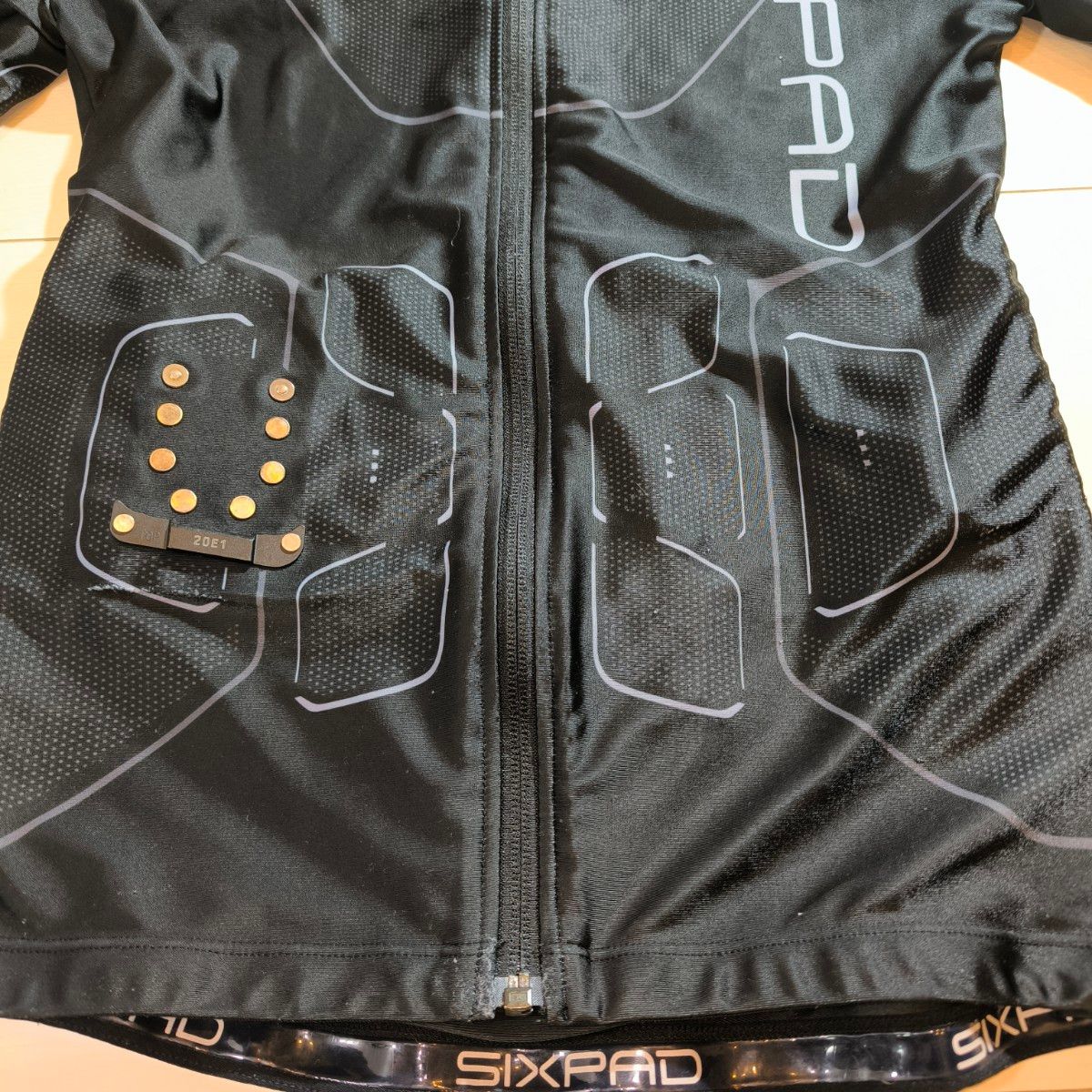 パワースーツ メンズ Mサイズ 上下セット シックスパッド SIXPAD パワースーツ メンズ Mサイズ 上下セット シックスパッド SIXPAD