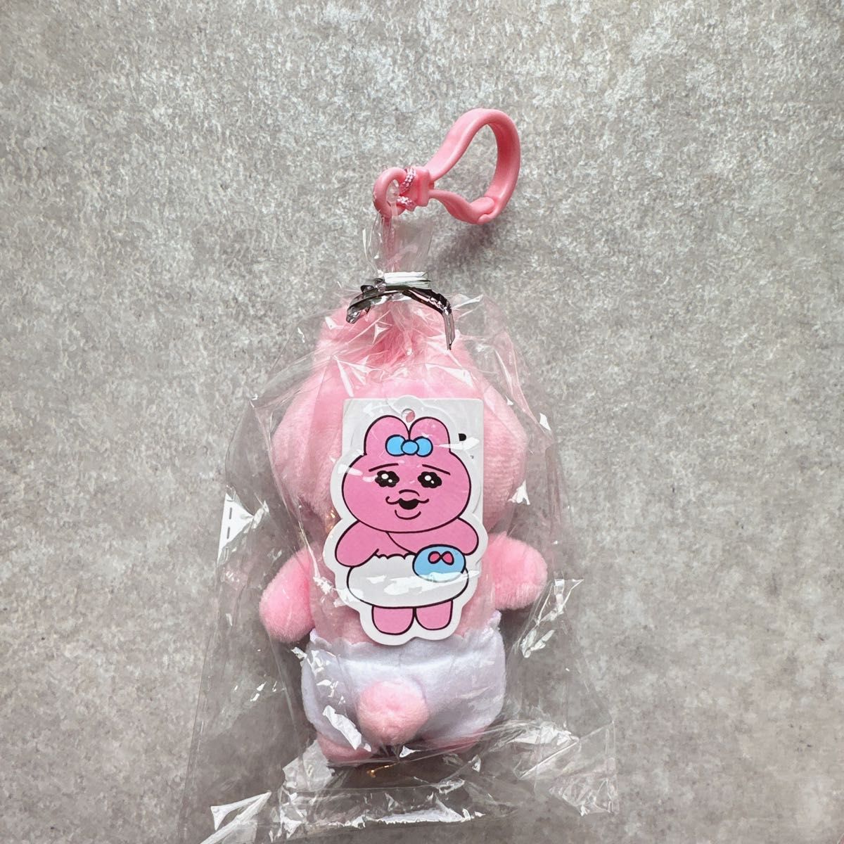 韓国限定 おぱんちゅうさぎ ポーチ キーホルダー ぬいぐるみ 2点 韓国限定 おぱんちゅうさぎ ポーチ キーホルダー ぬいぐるみ 2点