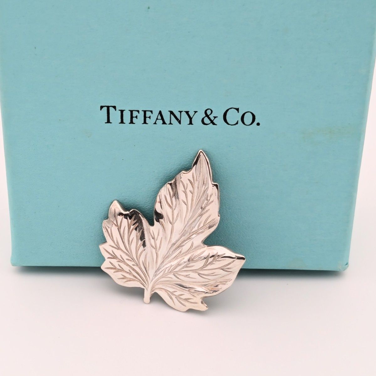 TIFFANY ティファニー ヴィンテージ リーフ シルバー ブローチ TIFFANY ティファニー ヴィンテージ リーフ シルバー ブローチ