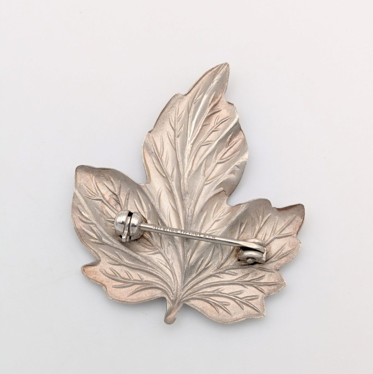 TIFFANY ティファニー ヴィンテージ リーフ シルバー ブローチ TIFFANY ティファニー ヴィンテージ リーフ シルバー ブローチ
