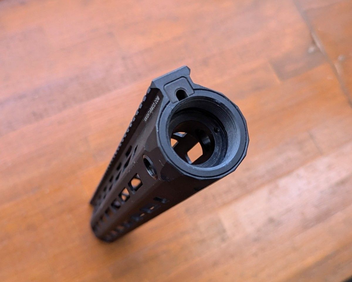 Knight's URX4 ハンドガード M-LOK G&G knights SR-15 E3 Knight's URX4 ハンドガード M-LOK G&G knights SR-15 E3