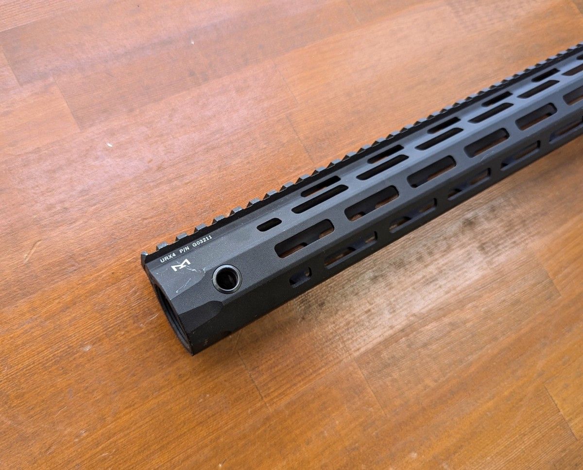 Knight's URX4 ハンドガード M-LOK G&G knights SR-15 E3 Knight's URX4 ハンドガード M-LOK G&G knights SR-15 E3