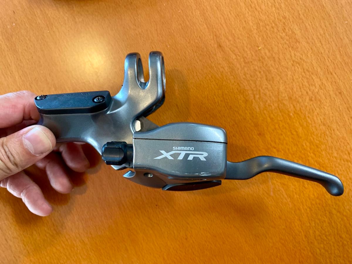 お歳暮 2024 最終値下げ レア Shimano シマノ XTR ST-M966 BR-M966 油圧 ブレーキレバー
