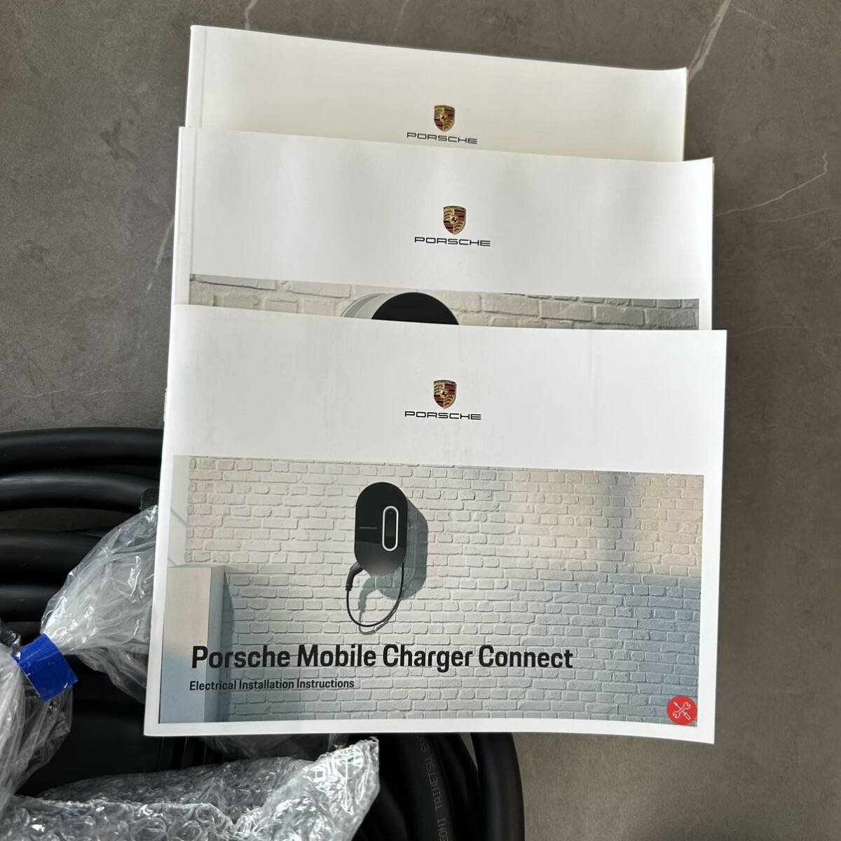 訳あり】PORSCHE 純正モバイルチャージャーコネクト 200V|Yahoo 訳あり】PORSCHE 純正モバイルチャージャーコネクト 200V|Yahoo