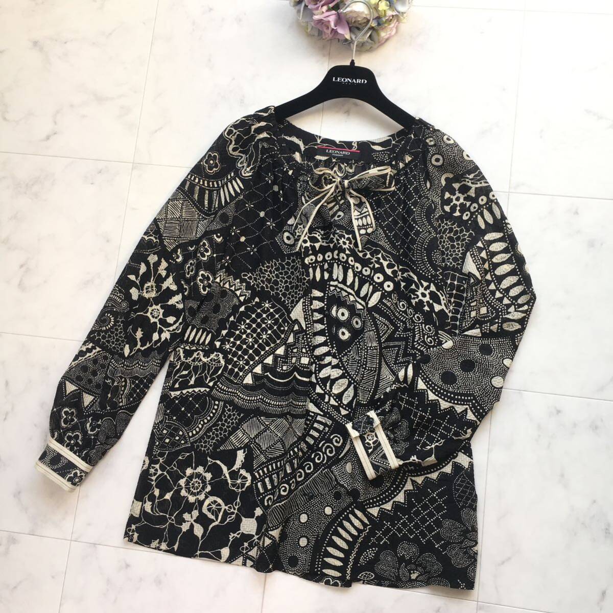 近年美品　LEONARD レオナール　最高級シルク　ブラウス　チュニック　送料無料