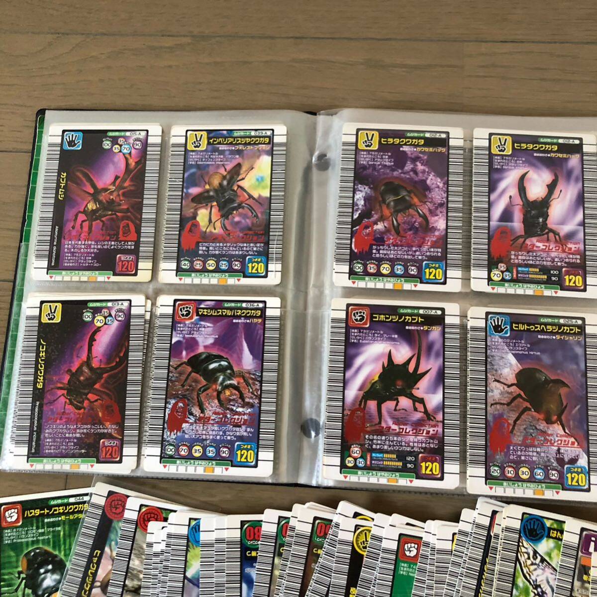 甲虫王者ムシキング カード 大量まとめ売り 金 銀 銅 アダー 甲虫王者ムシキング カード 大量まとめ売り 金 銀 銅 アダー