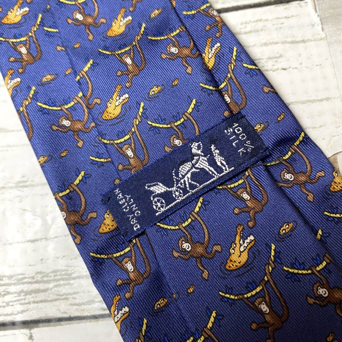 エルメス HERMES ヒヨコ柄 ニワトリ柄 ネクタイ シルク 246-146 エルメス HERMES ヒヨコ柄 ニワトリ柄 ネクタイ シルク 246-146